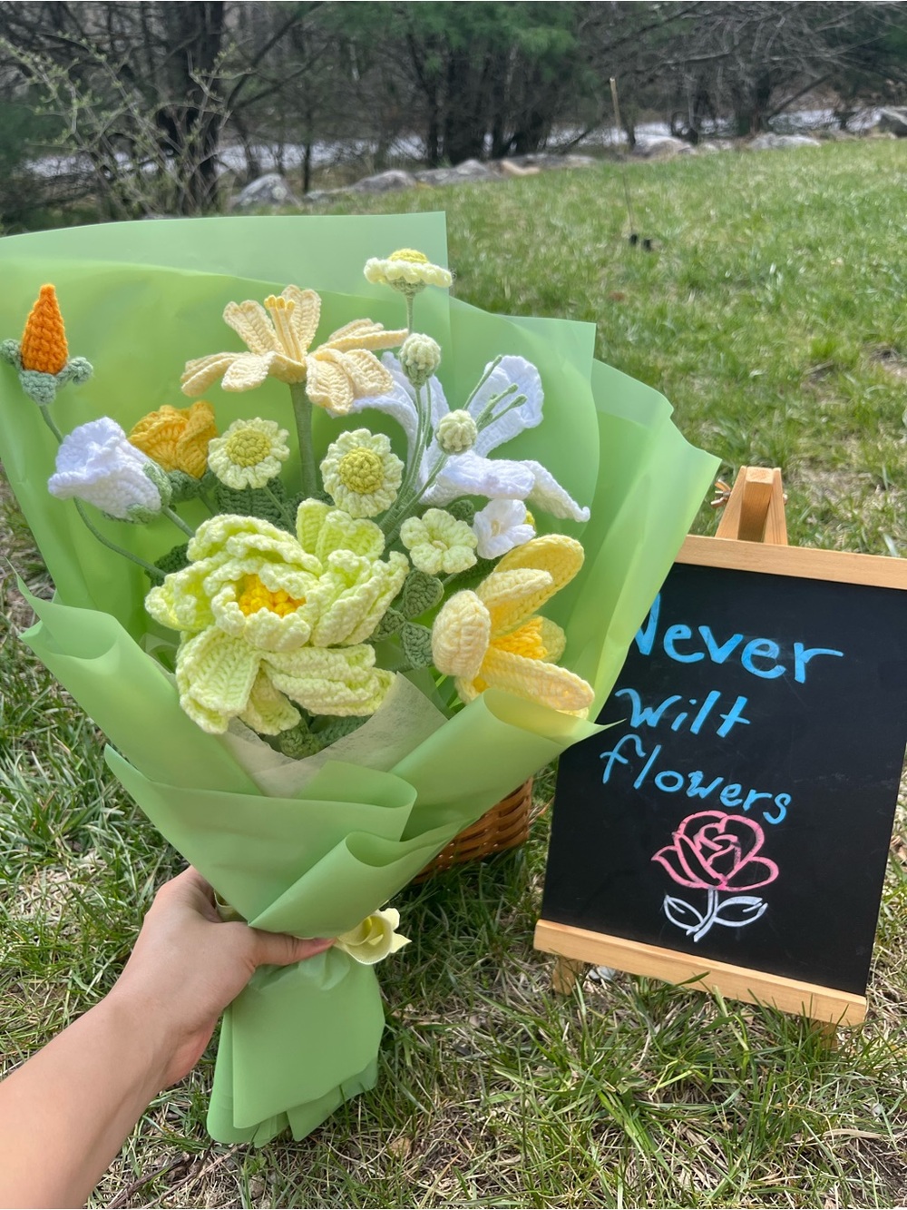 Handmade Crochet Flower Bouquet in Yellow & White